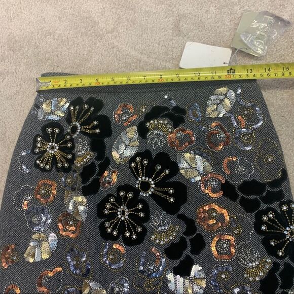 ECCOCI NWT Gray wool beaded sequin floral print pencil skirt size 0 - Picture 8 of 11